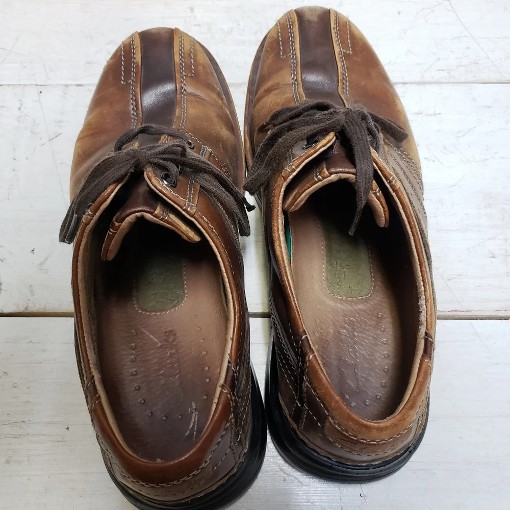 Clarks leather oxford two tone brown shoes ~ mens size 10